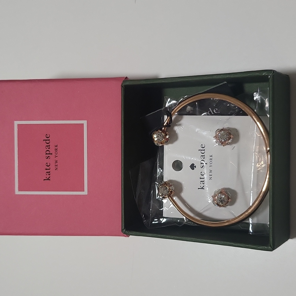 Kate Spade Lady Marmalade Rose Gold Open Ended Hinge Bracelet And Earrings Set